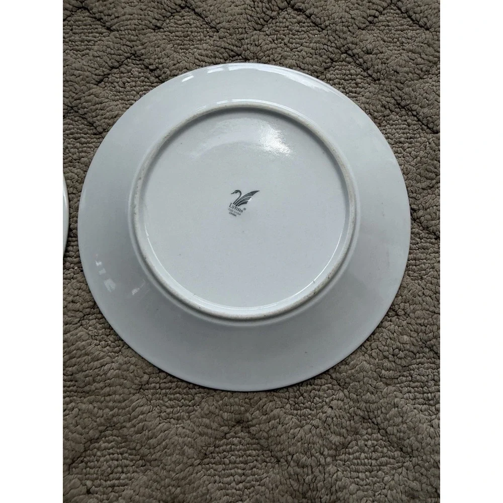 Lynns Fine China St Maria Pattern Bread Dessert Plate Christmas Holly- Set Of 2